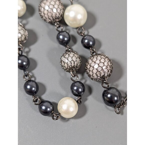 Rachel Roy Faux Pearl Necklace Long Chain Station Gray Metallic Whimsigoth 32 in - Picture 4 of 8